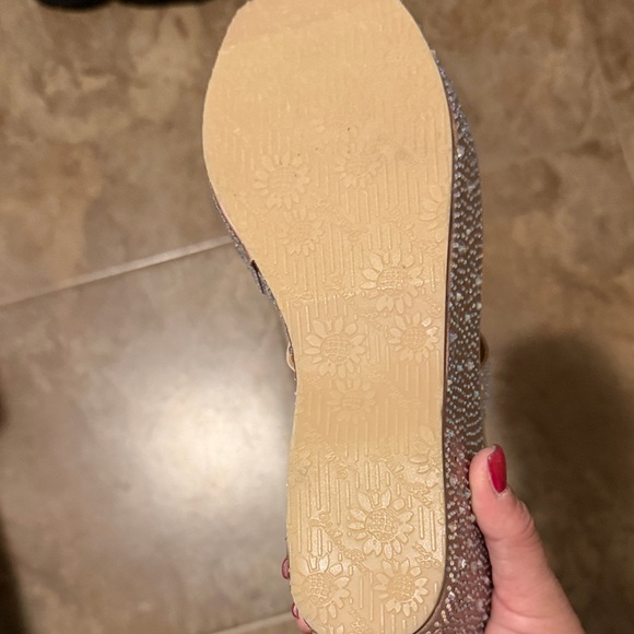 Yellow Box Women's Sparkling Tan Sandals - Picture 3 of 3